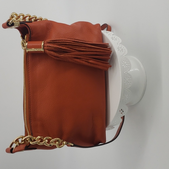Michael Kors Orange Leather Crossbody bag with strap & tassle. - Picture 4 of 13